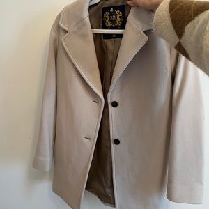 Aritiza princeville coat in light taupe